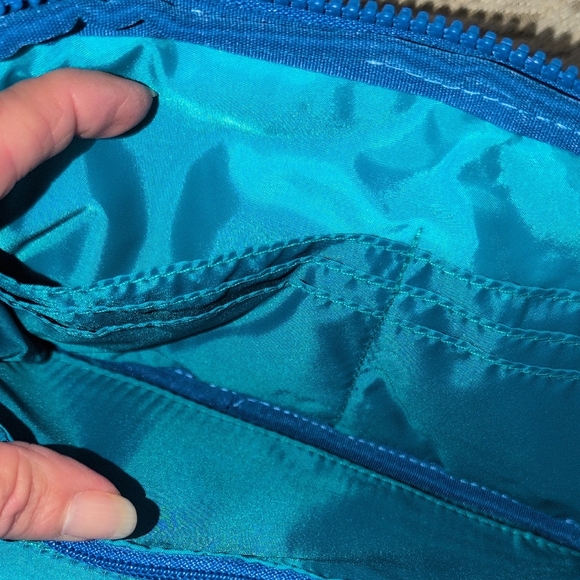 THINK ROYLN Multicolor Quilted Crossbody Bag - Picture 14 of 16